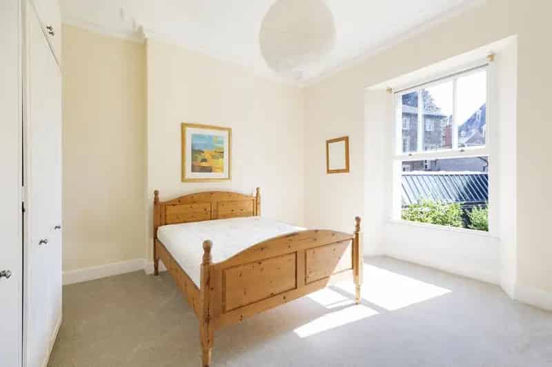 3 bedroom flat to rent