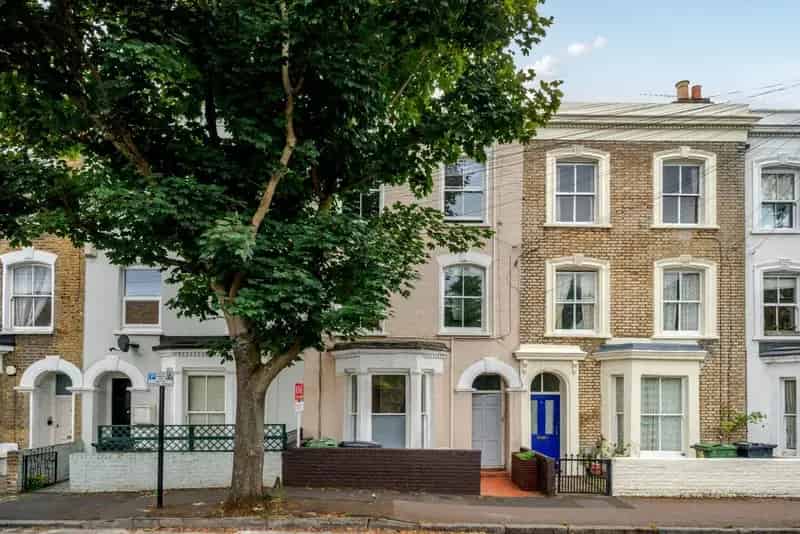 Flat For Sale , London, England