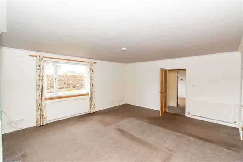 4 Bed Detached Bungalow Eskbank 3 Reception Rooms Private Gardens