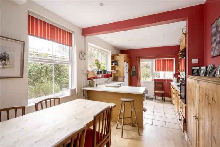 House For Sale in London, England