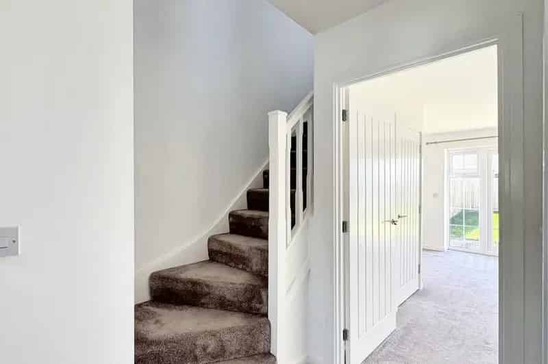 2 Bedroom House To Rent Available 14062025