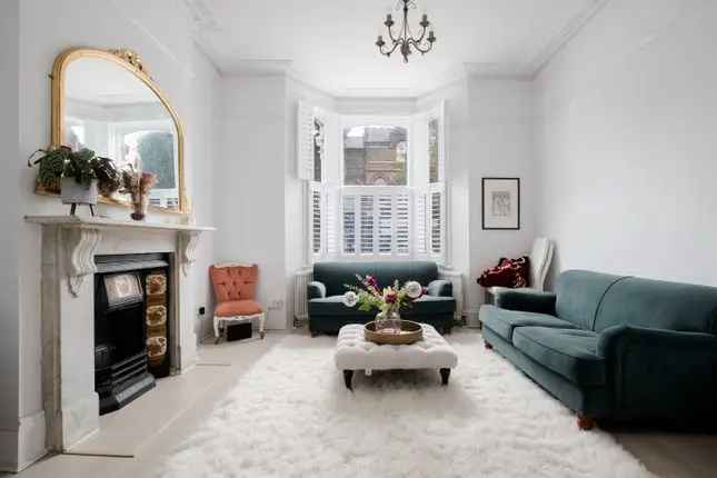 End terrace house for sale in Highbury Park, London N5