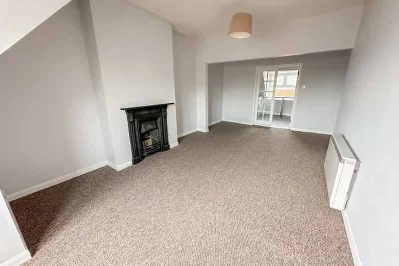 Three Self Contained Apartments Investment Opportunity Meads High Street