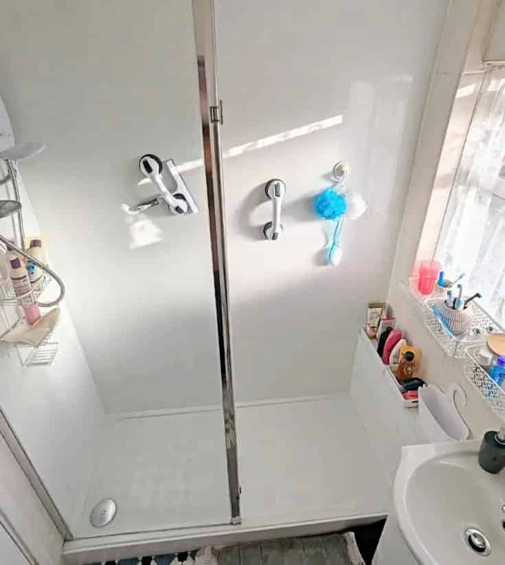4 Bed Mid Terrace House for Sale - No Onward Chain
