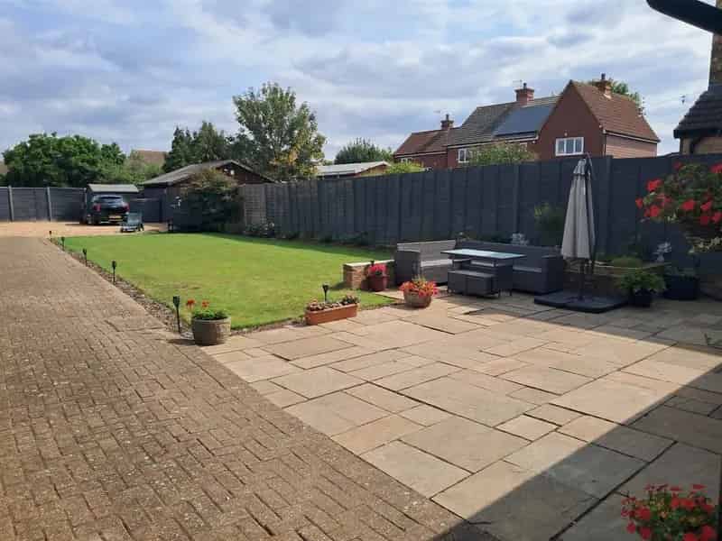 House For Sale , Watling Street, Hockliffe, England