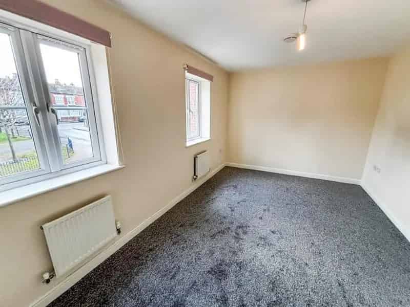1 Bed Flat for Sale Birmingham - Modern Apartment with Parking