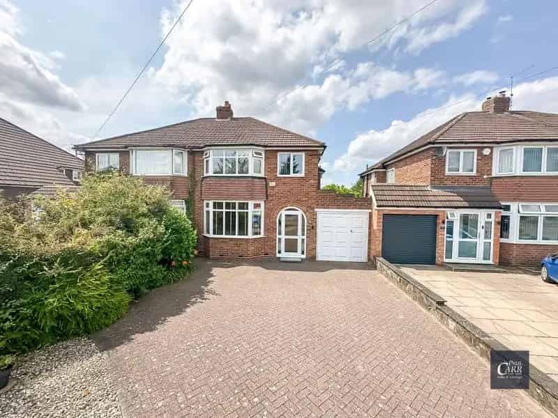 3 Bedroom Semi Detached House For Sale