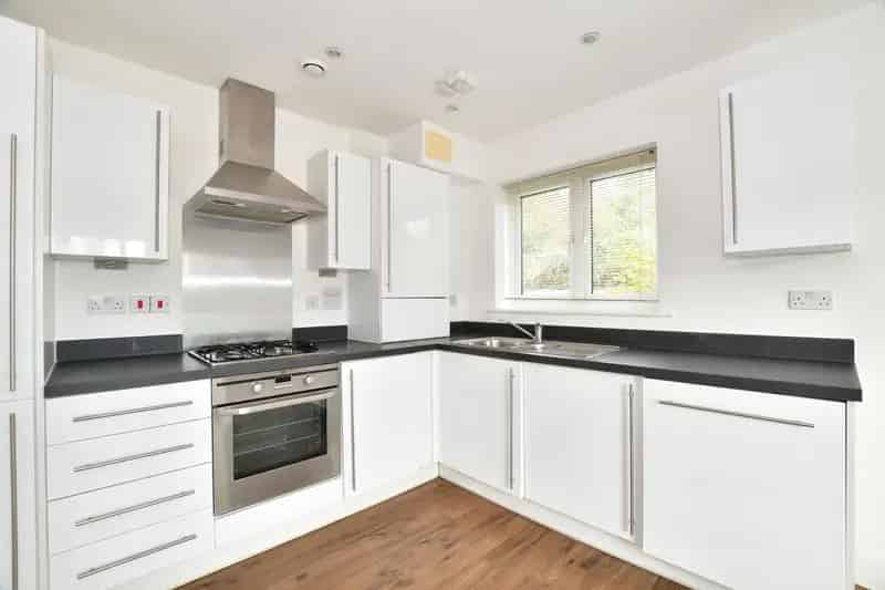 1 Bedroom Apartment to Rent Watercolour Development