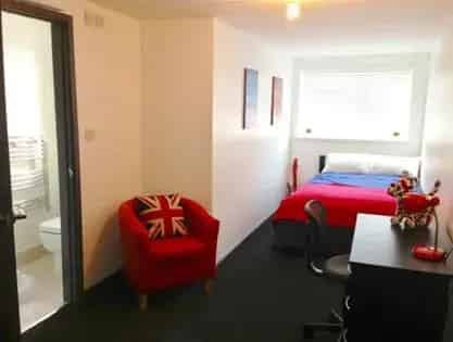 6 Ensuite Bedroom House Birmingham Fully Furnished Close to Train Station
