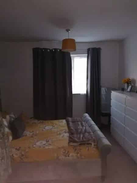 1 Bed Ground Floor Flat Near Town Centre