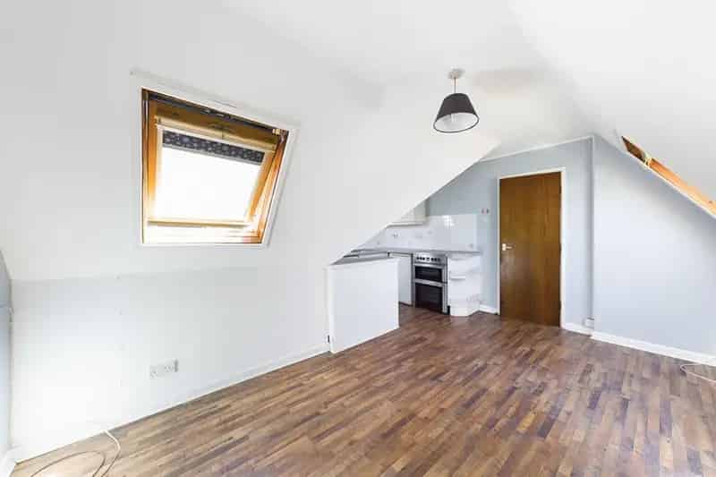 1 Bedroom Flat To Let Available June 23 2025