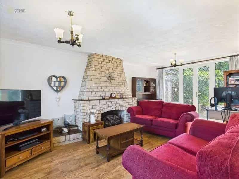 3 Bed House For Sale - Quiet Cul-De-Sac Location