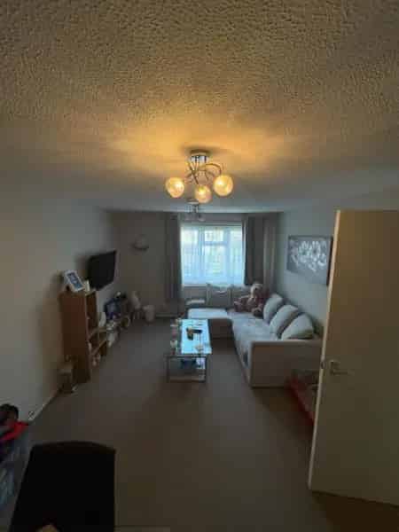 Spacious 2-Bedroom Flat with Ample Storage