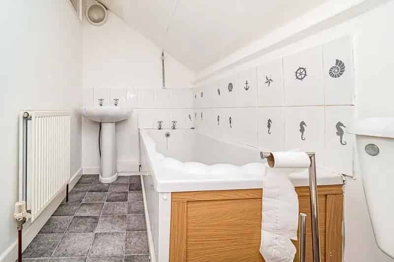 Two Bedroom Maisonette for Rent in Bridlington
