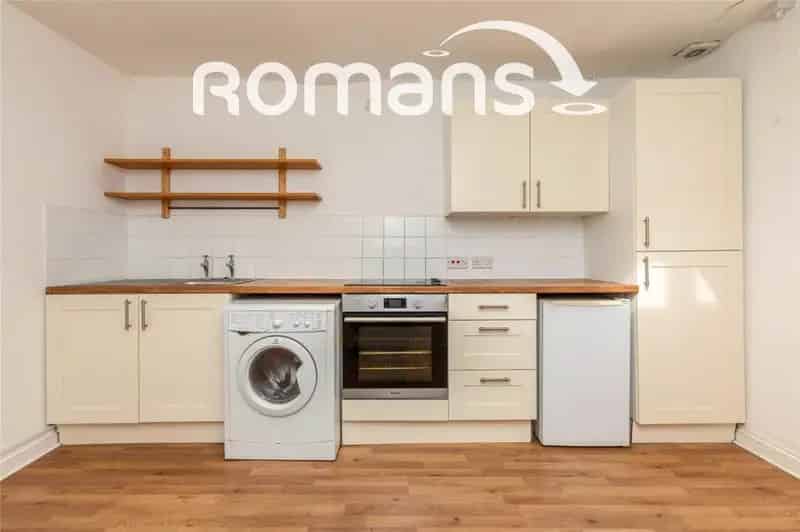 1 Bedroom Flat Clifton Village Unfurnished