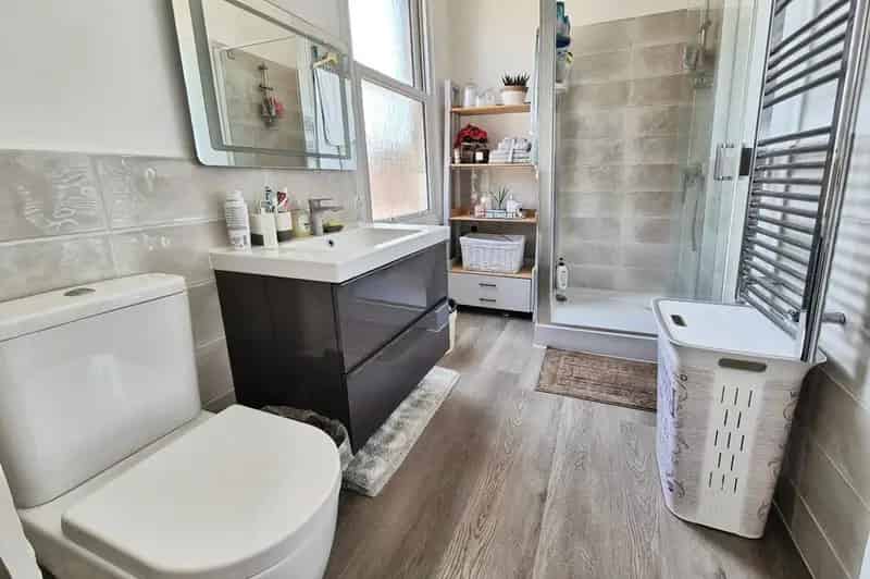 2 Bedroom Flat for Sale Clevedon North Somerset