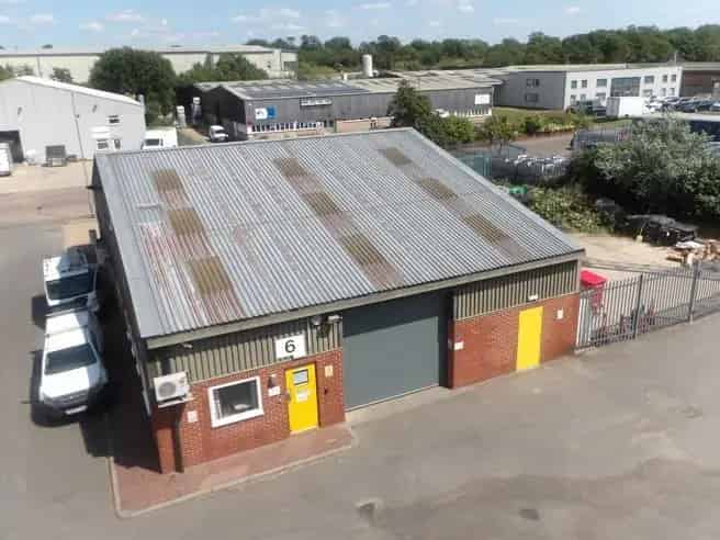 Modern Industrial Unit with Office and Warehouse Space