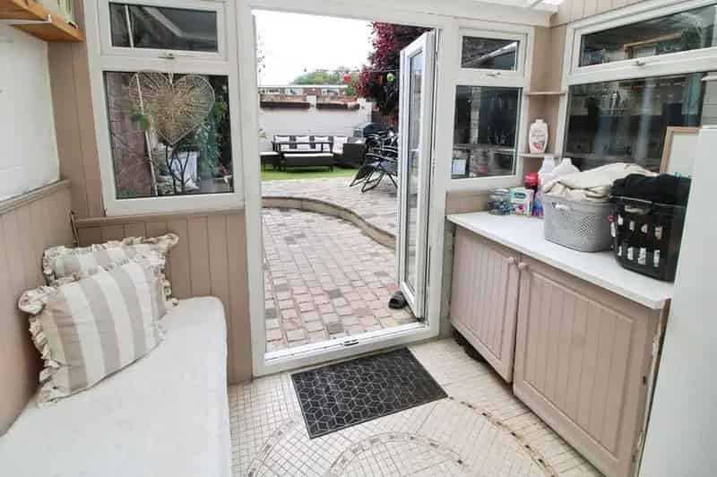 2 Bedroom Mid Terrace House for Sale Castleford WF10
