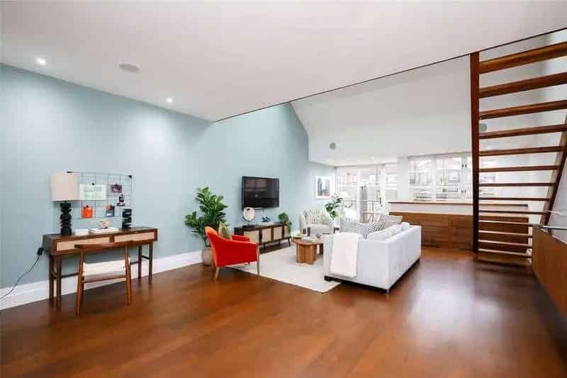 2 Bed Penthouse Apartment Notting Hill - South Facing Balcony Parking Pool Gym