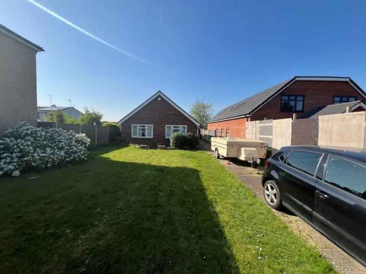 Spacious 3-Bed Detached Bungalow with Planning Permission