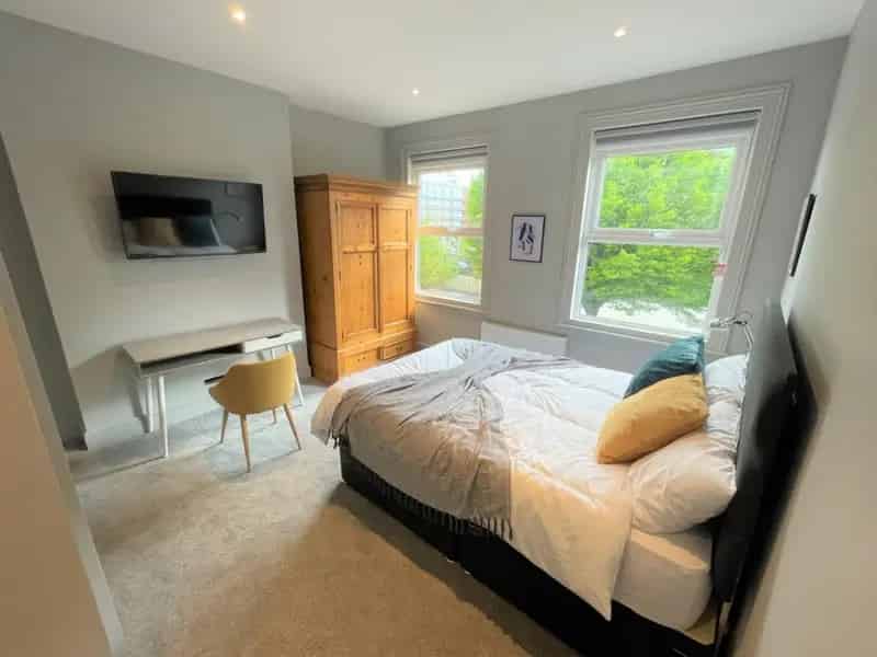 1 Bedroom House of Multiple Occupation HMO To Rent