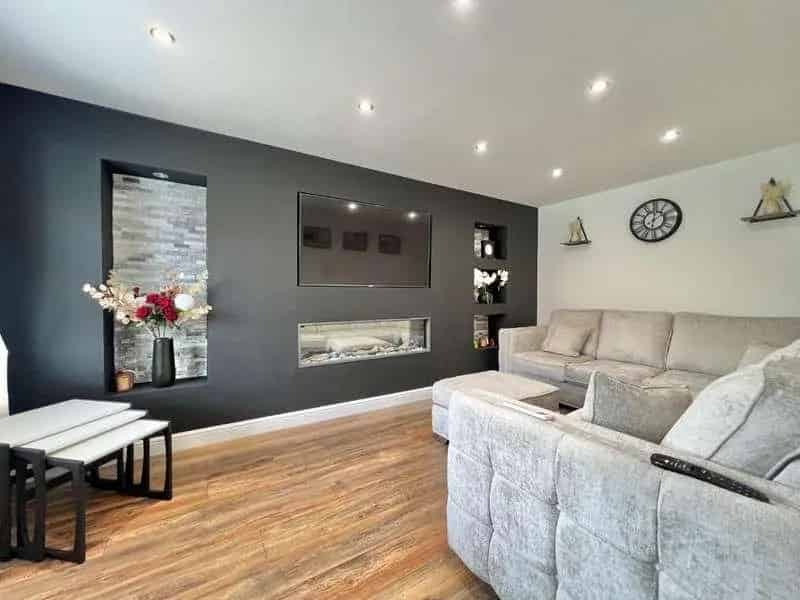 4 Bed Detached House for Sale