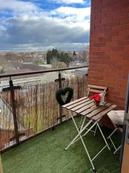 2 Bed Flat New Build with Balcony