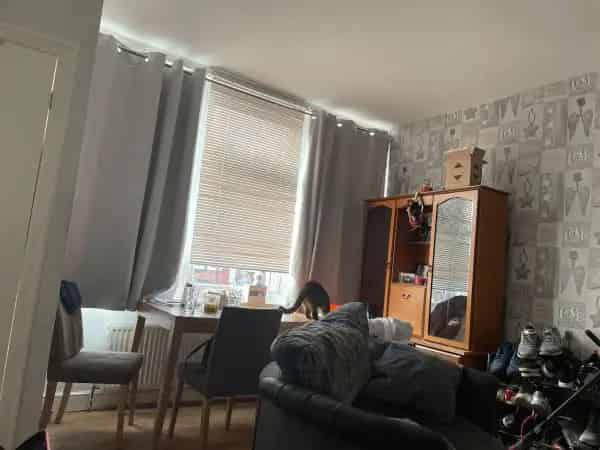 3 Bedroom Terrace House with Front Garden