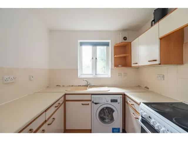2 Bedroom Flat for Sale South Gyle Edinburgh