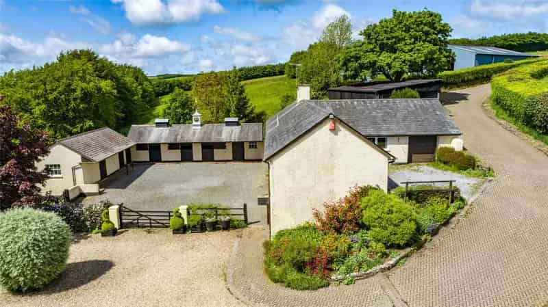 Exmoor Farm 76 Acres 5 Bed House 3 Bed Cottage Stables Outbuildings