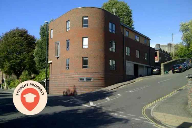 4 Bedroom Apartment to Rent in Bristol