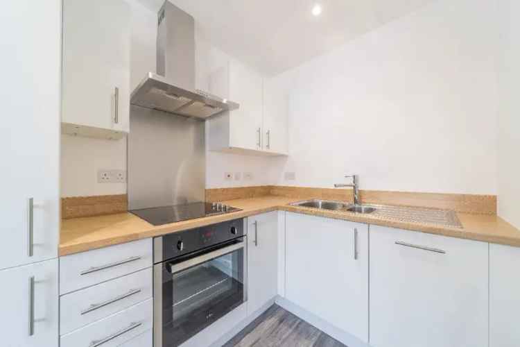 1 Bedroom Apartment City Centre Furnished Modern Apartment
