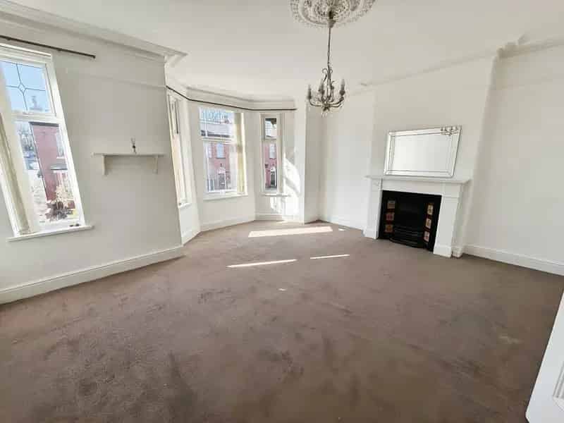 4 bedroom Mid Terrace House to rent, Hyde, Greater Manchester, SK14