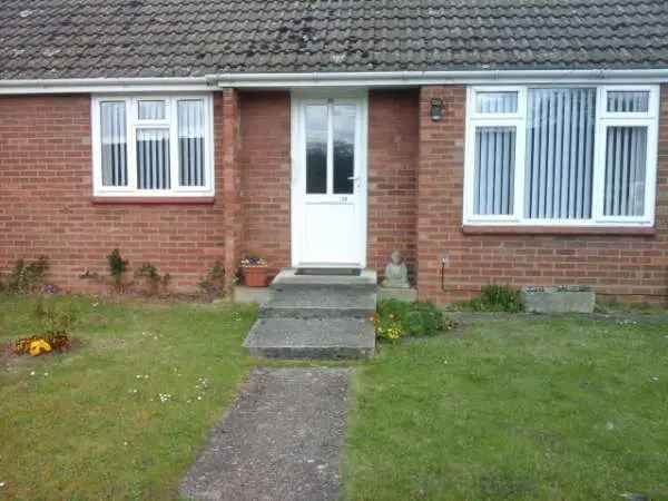 Bungalow For Rent in East Suffolk, England