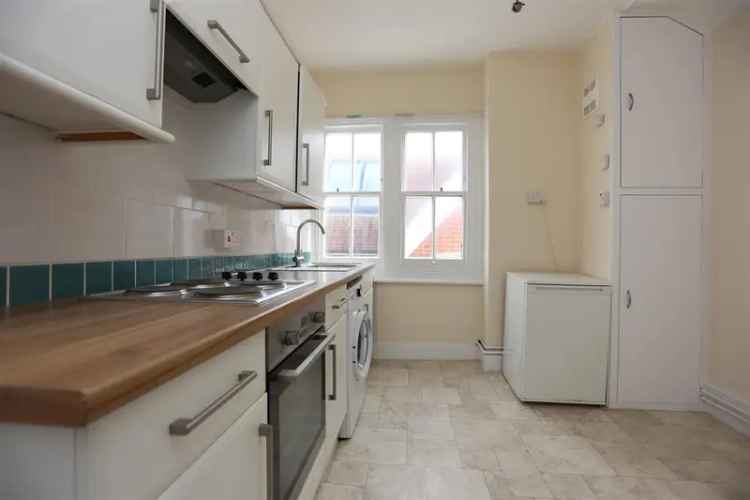 2 Bedroom Flat to Rent Queens Park Newly Redecorated