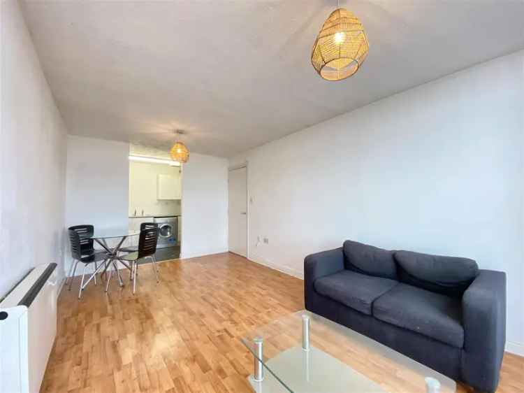 1 Bedroom Apartment in Grade II Listed Victoria Mill