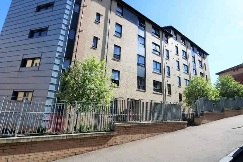 2 Bedroom Flat to Rent
