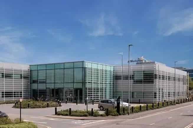 Winnersh Triangle HQ Building with Park Amenities and Excellent Transport