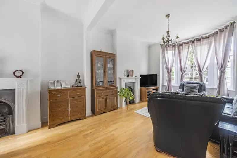 3 Double Bedroom Victorian House Near Lower Sydenham Station