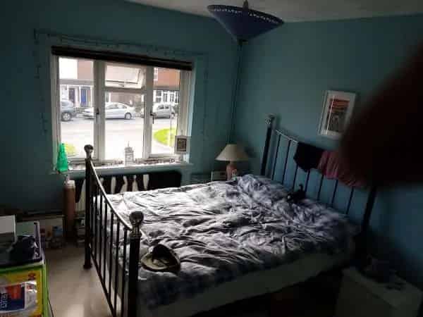 2 King-Size Bedroom House with Large Garden and Loft Near Horsham Station