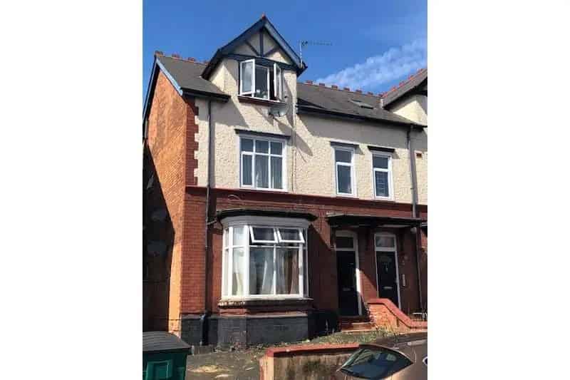 Studio Flat to Rent - Single Occupancy Only