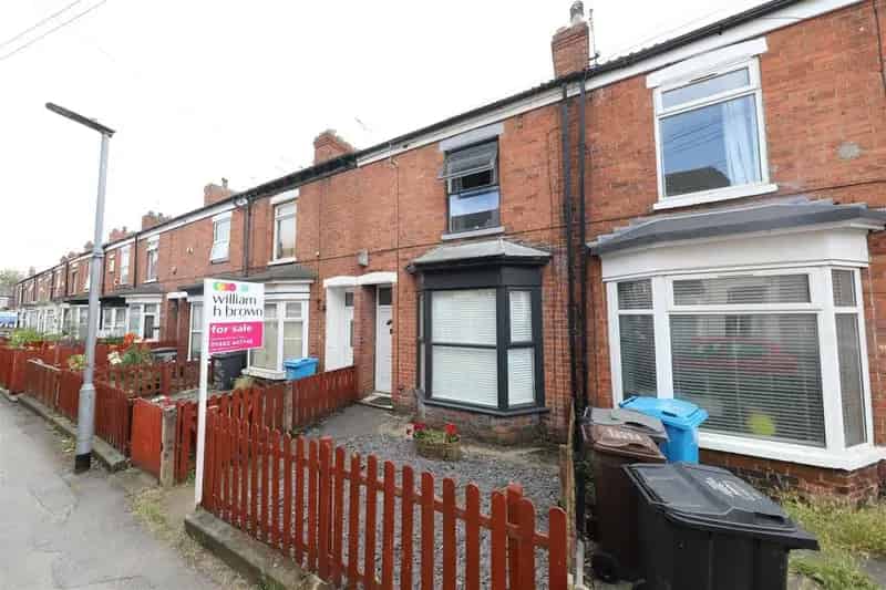 2 Bedroom Terrace House for Sale Near Hull University