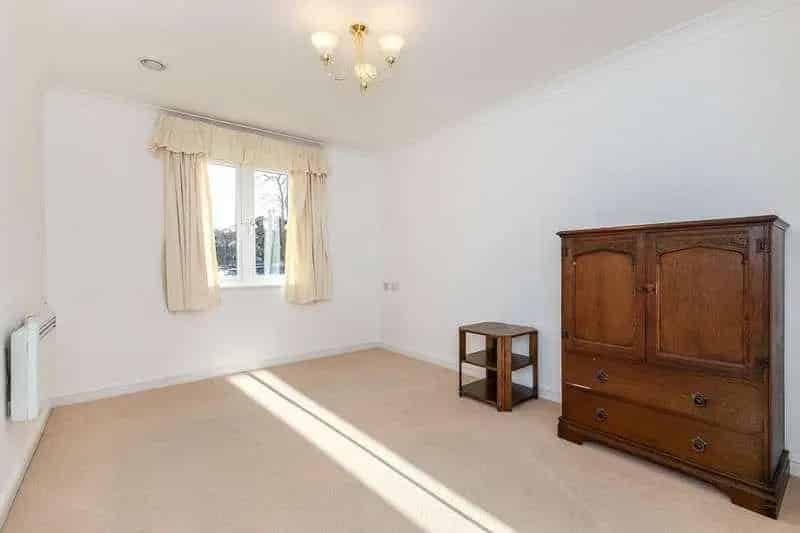 1 Bed Retirement Apartment for Sale in Redhill