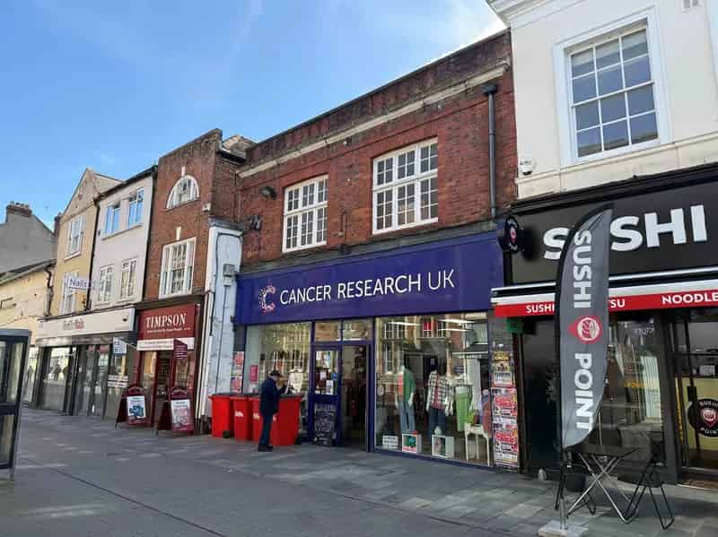 Maidenhead High Street Commercial Building - Retail Space Near Train Station