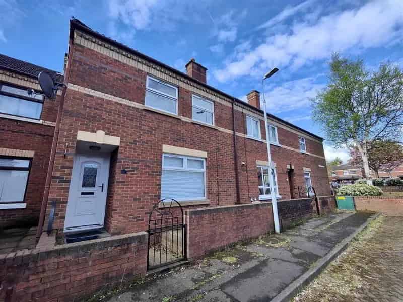 3 Bed Townhouse Near Belfast University