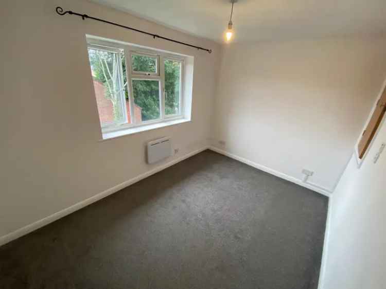 2 Bedroom House in Kempston with Garden - Zero Deposit Available