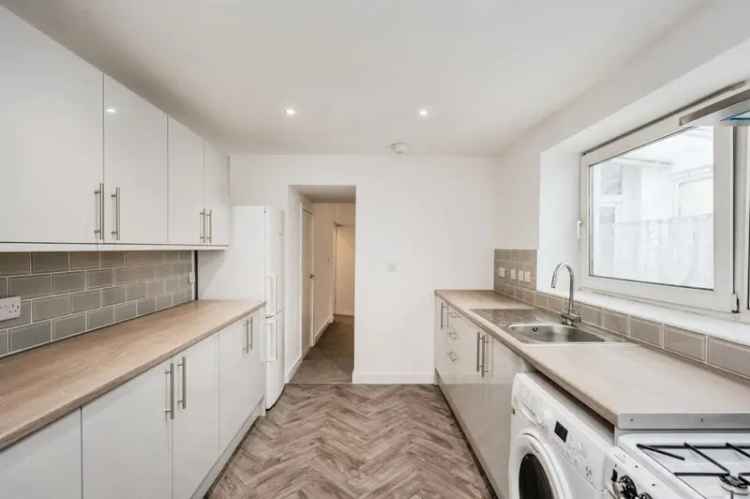 3 Bedroom Terraced House Britton Ferry Modern Kitchen No Chain