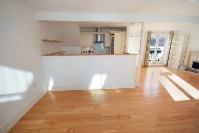 3 Bedroom Flat To Rent