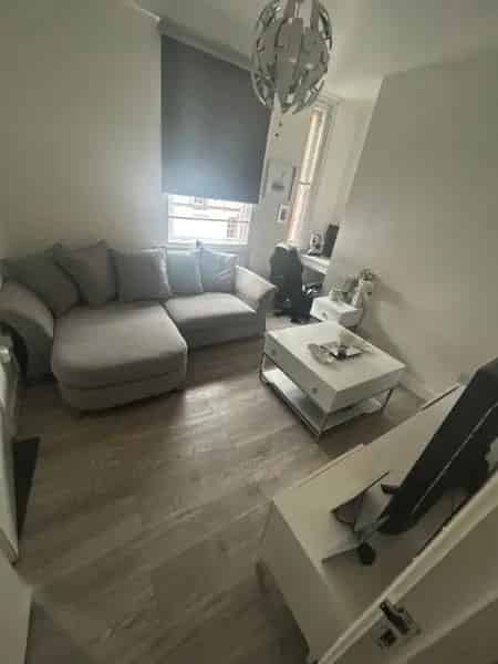 Marylebone Apartment Near Shops Parks and Transport