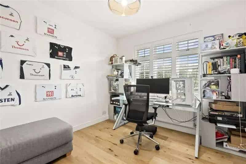 2 bed flat for sale